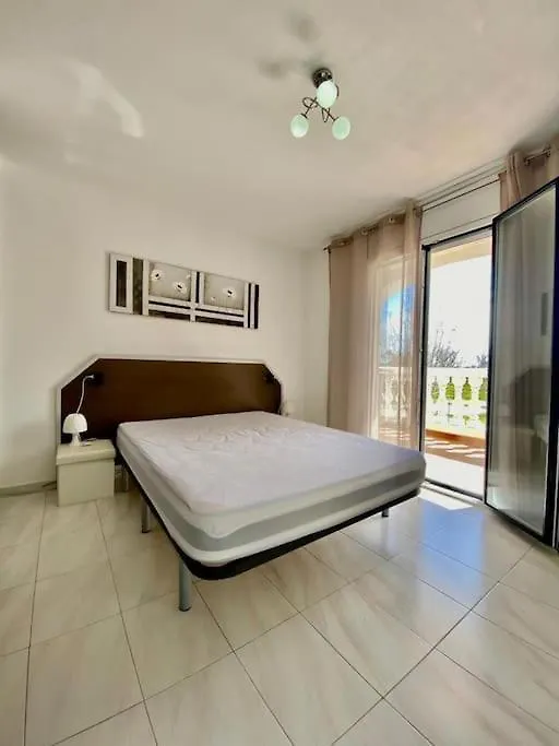 Superbe Appartement Dans Residence Privee. Empuriabrava